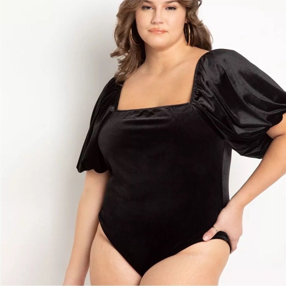 ELOQUII Black Velvet  Bodysuit Square Neck Short Puff‎ Sleeve Size 26 28 New